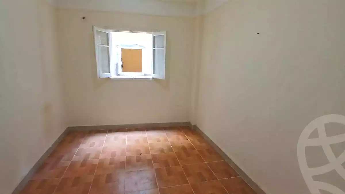 https://aqarmap.com.eg/en/listing/6672339-for-sale-alexandria-ganaklis