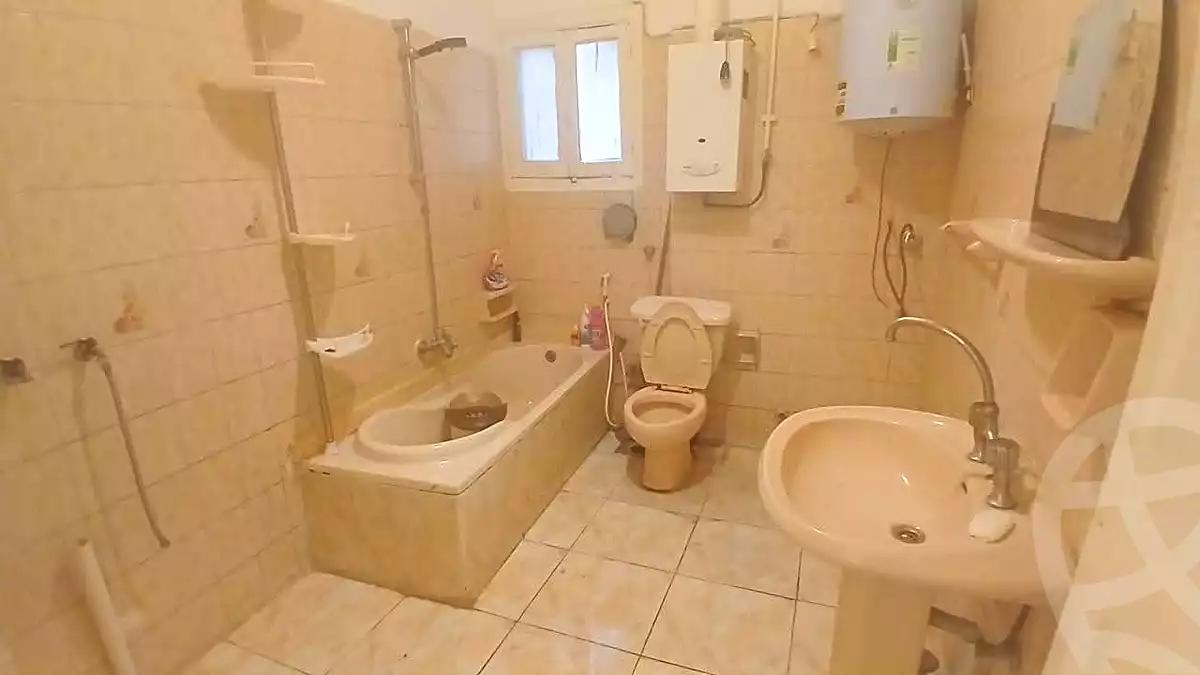 https://aqarmap.com.eg/en/listing/6672339-for-sale-alexandria-ganaklis