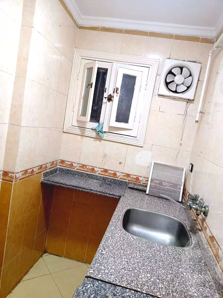 https://aqarmap.com.eg/en/listing/6672384-for-rent-alexandria-sydy-bshr-sydy-bshr-bhry-el-shaikh-hussein-soliman-18-st