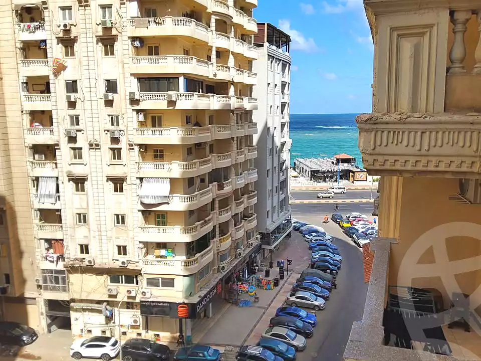 https://aqarmap.com.eg/en/listing/6672596-for-sale-alexandria-el-montazah-el-geesh