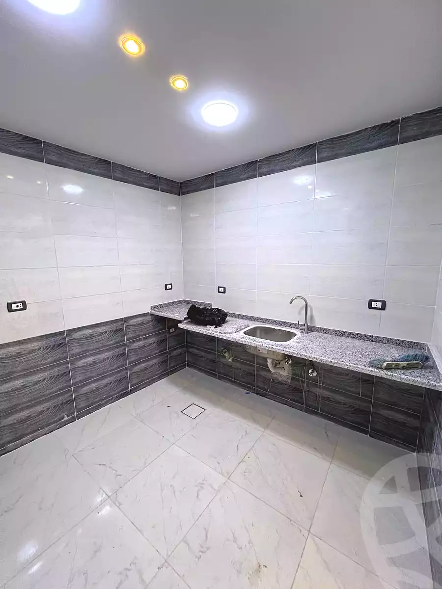 https://aqarmap.com.eg/ar/listing/6672829-for-sale-alexandria-lsywf-abd-el-fattah-el-shashaei-st