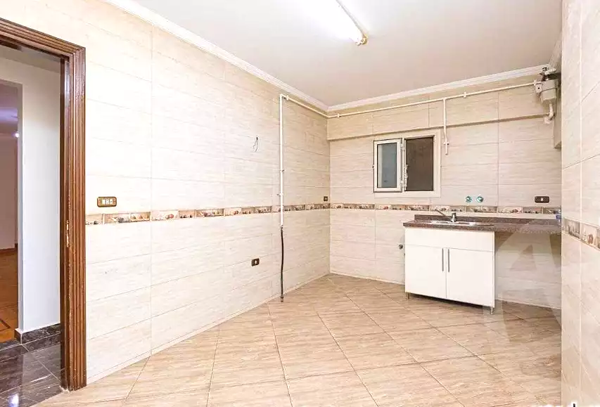 https://aqarmap.com.eg/ar/listing/6672990-for-sale-alexandria-ganaklis-shr-bw-qyr-tryq-lhry