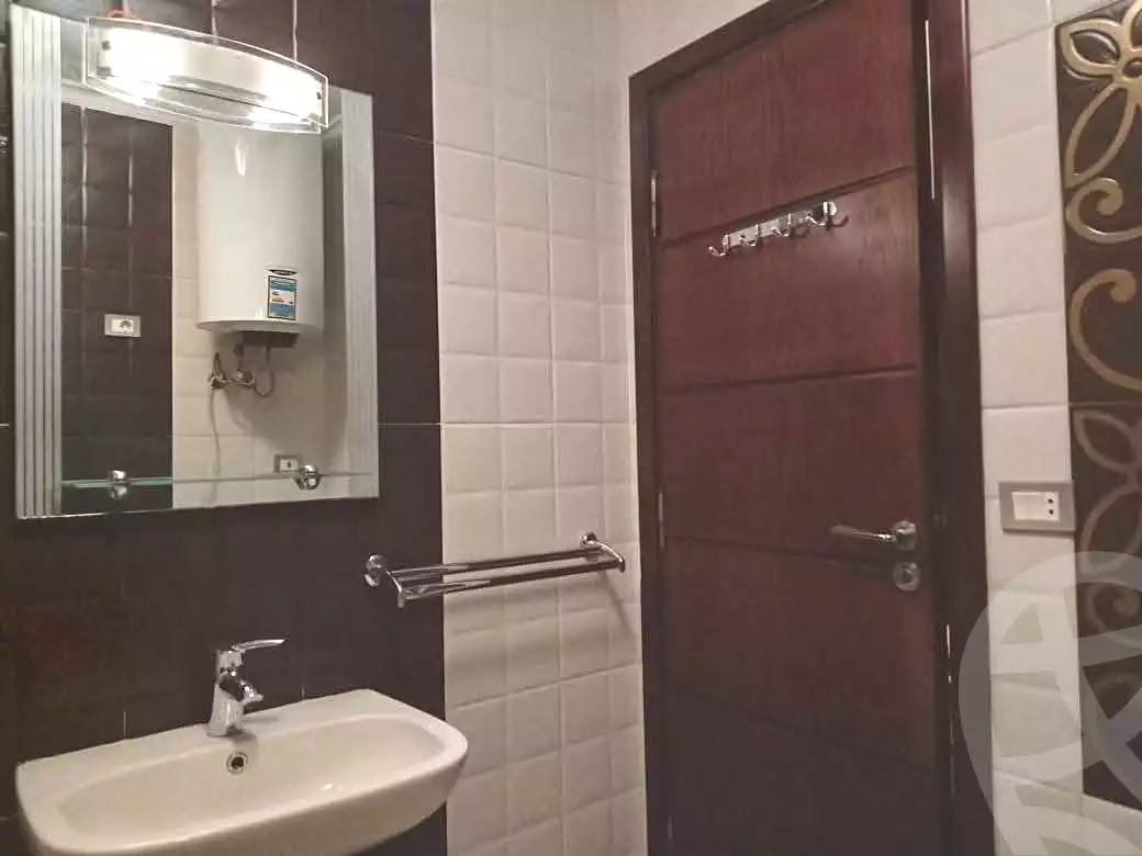 https://aqarmap.com.eg/ar/listing/6673270-for-sale-cairo-ain-shams-ahmed-esmat-st
