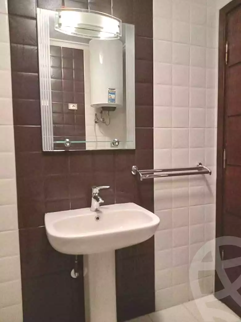 https://aqarmap.com.eg/ar/listing/6673270-for-sale-cairo-ain-shams-ahmed-esmat-st