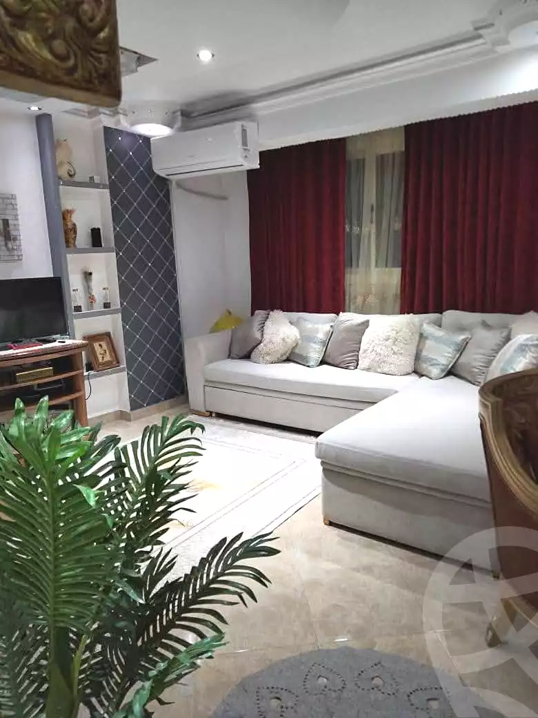 https://aqarmap.com.eg/en/listing/6673951-for-sale-cairo-helwan-zou-el-fekar-basha-st