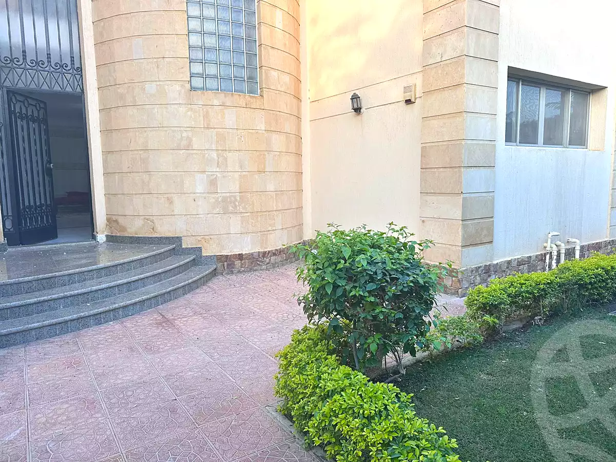 https://aqarmap.com.eg/en/listing/6674322-for-rent-cairo-el-sheikh-zayed-city-compounds-el-rabwa