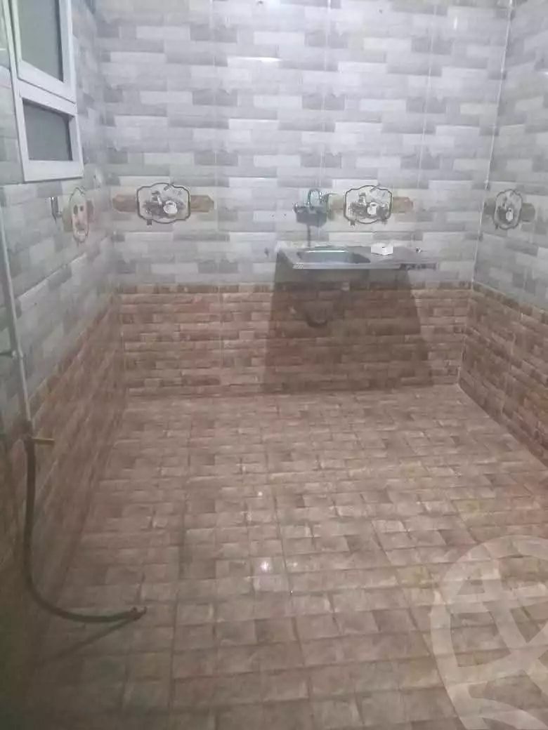 https://aqarmap.com.eg/en/listing/6675325-for-rent-cairo-helwan-helwan-el-sharkeya-borhan-st