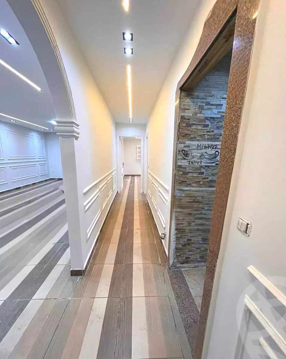 https://aqarmap.com.eg/ar/listing/6675379-for-sale-alexandria-l-jmy-lbytsh-el-reyad-st