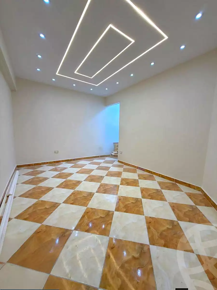 https://aqarmap.com.eg/ar/listing/6675386-for-sale-alexandria-l-jmy-lbytsh-mahmoud-awad-st