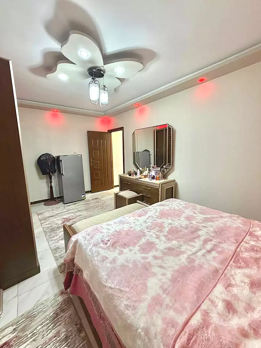 https://aqarmap.com.eg/ar/listing/6675626-for-sale-alexandria-l-jmy-lbytsh-sabrin-st