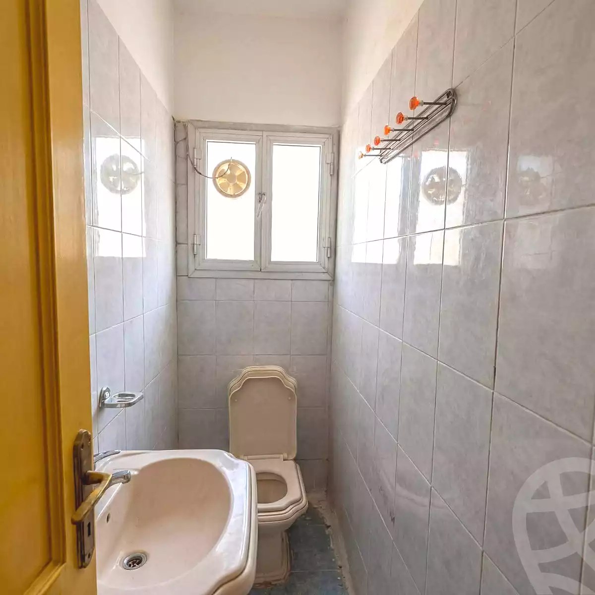 https://aqarmap.com.eg/en/listing/6677467-for-sale-alexandria-el-asafra-l-sfr-bhry