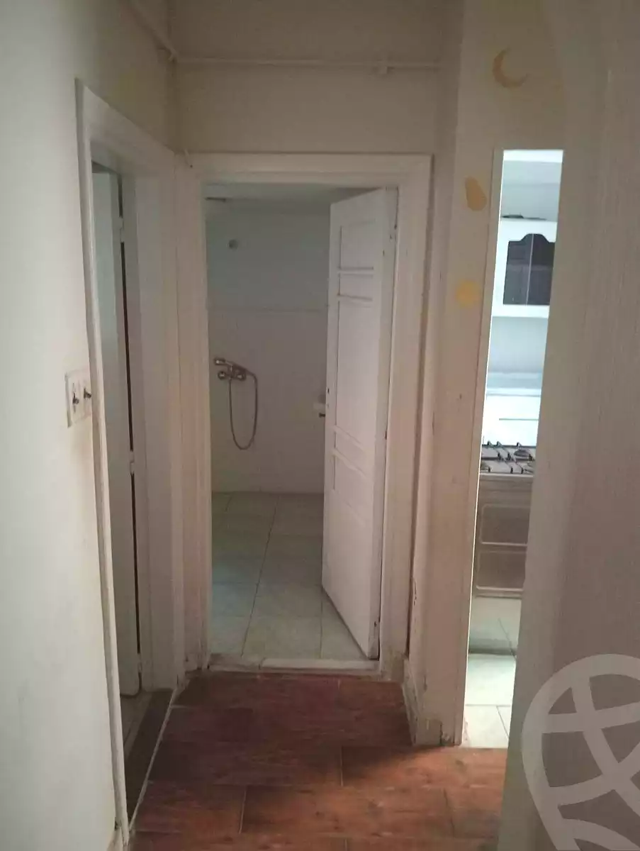 https://aqarmap.com.eg/en/listing/6677629-for-rent-alexandria-moharram-bey-grin-st