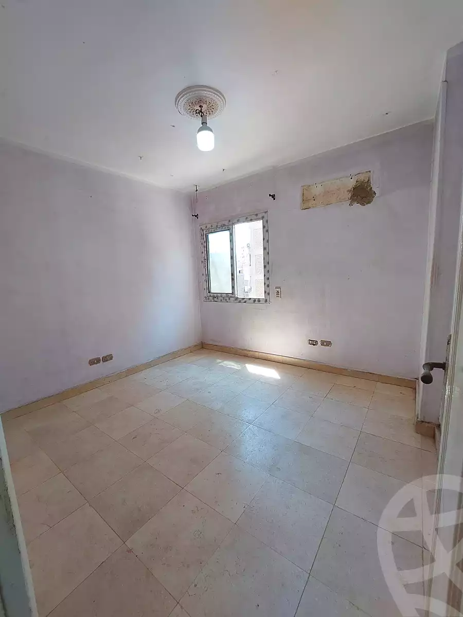 https://aqarmap.com.eg/ar/listing/6677978-for-sale-cairo-ain-shams-ain-shams-el-sharkia-el-zahraa-st