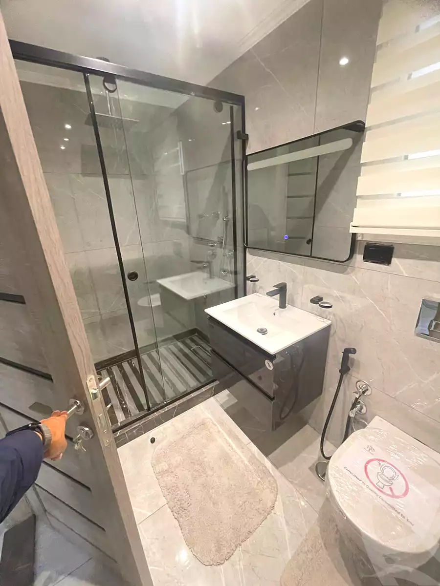 https://aqarmap.com.eg/ar/listing/6678367-for-sale-cairo-new-cairo-compounds-mwrd-fq-llttwyr