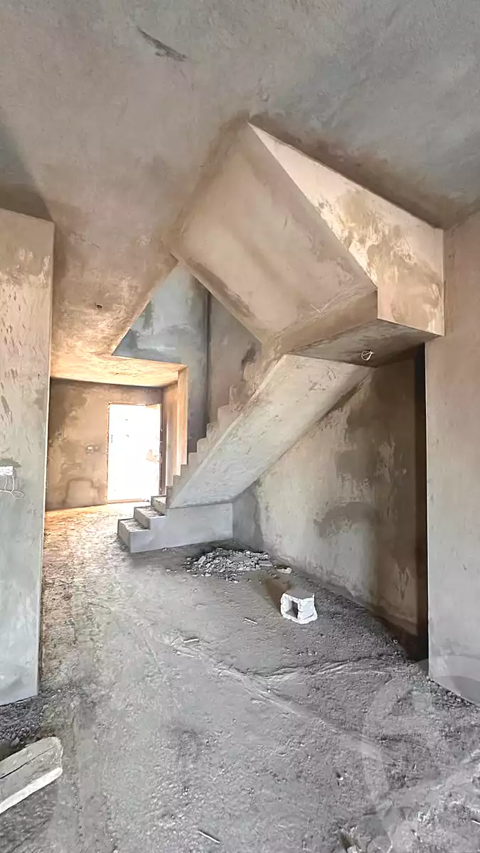 https://aqarmap.com.eg/en/listing/6678690-for-sale-cairo-el-sheikh-zayed-city-lshykh-zyd-ljdyd-vye