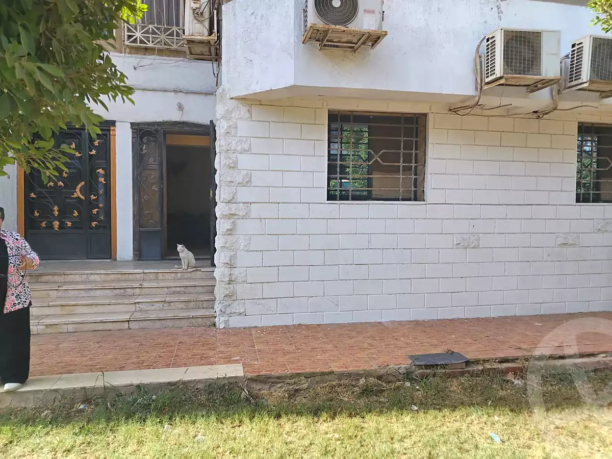 https://aqarmap.com.eg/en/listing/6678903-for-sale-cairo-6th-of-october-el-ahyaa-neighborhood-1st-third-neighborhood