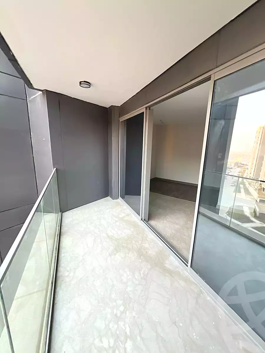 https://aqarmap.com.eg/ar/listing/6799222-for-sale-cairo-el-sheikh-zayed-city-compounds-zyd-wr-llttwyr-z-tower