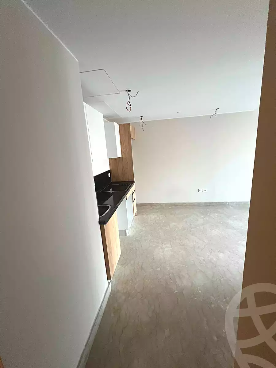 https://aqarmap.com.eg/ar/listing/6799222-for-sale-cairo-el-sheikh-zayed-city-compounds-zyd-wr-llttwyr-z-tower