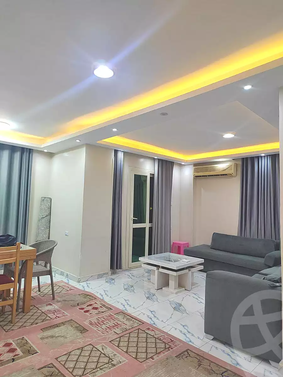https://aqarmap.com.eg/ar/listing/6679849-for-sale-cairo-6th-of-october-el-ahyaa-neighborhood-1st-al-maahad