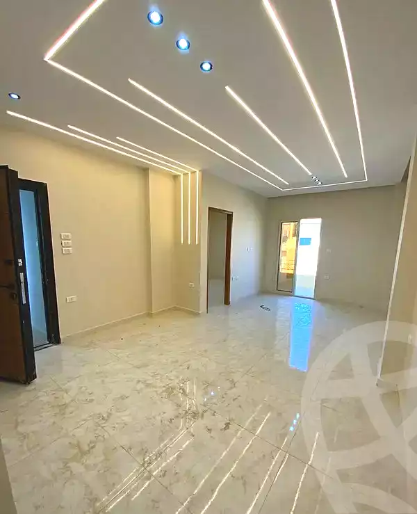 https://aqarmap.com.eg/ar/listing/6679993-for-sale-cairo-6th-of-october-el-ahyaa-neighborhood-2nd-divided-from-al-kafrawei-st