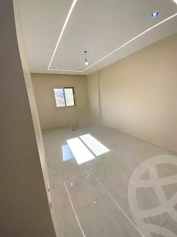 https://aqarmap.com.eg/ar/listing/6679993-for-sale-cairo-6th-of-october-el-ahyaa-neighborhood-2nd-divided-from-al-kafrawei-st