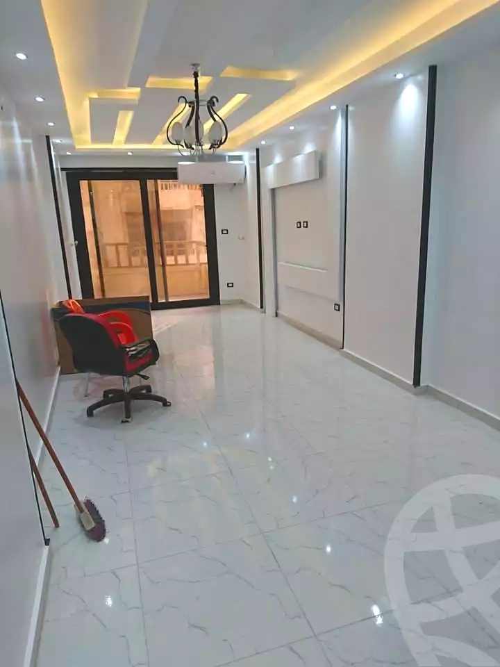 https://aqarmap.com.eg/ar/listing/6680084-for-sale-alexandria-el-asafra-shr-45