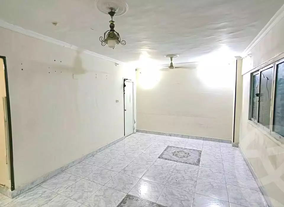 https://aqarmap.com.eg/ar/listing/6680560-for-sale-alexandria-sporting-shr-bwr-s-yd