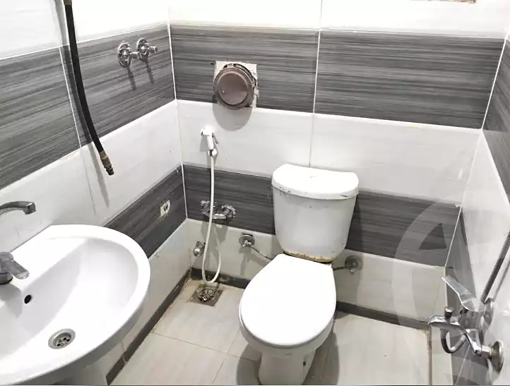 https://aqarmap.com.eg/en/listing/6681237-for-sale-cairo-helwan-american-project-neighborhood-2