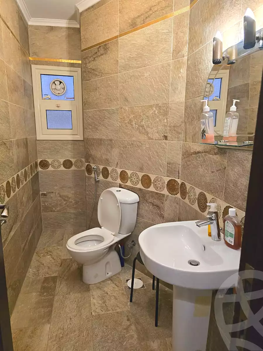 https://aqarmap.com.eg/en/listing/6682483-for-sale-cairo-el-sheikh-zayed-city-compounds-zayed-regency