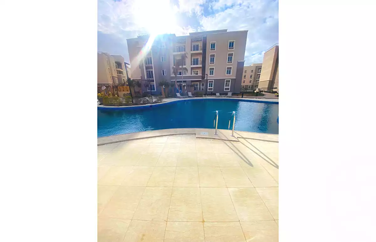https://aqarmap.com.eg/en/listing/6682540-for-sale-cairo-6th-of-october-compounds-october-plaza