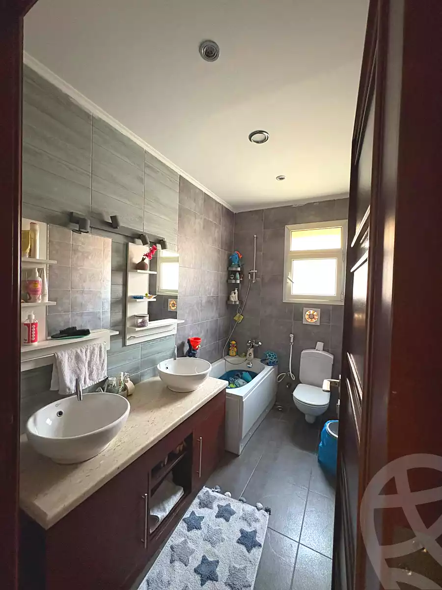 https://aqarmap.com.eg/en/listing/6682528-for-sale-cairo-el-sheikh-zayed-city-compounds-greens