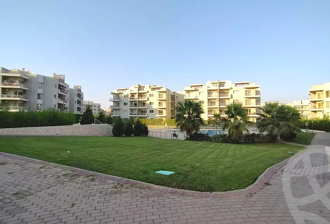https://aqarmap.com.eg/ar/listing/6682731-for-sale-cairo-el-sheikh-zayed-city-compounds-dh-drys