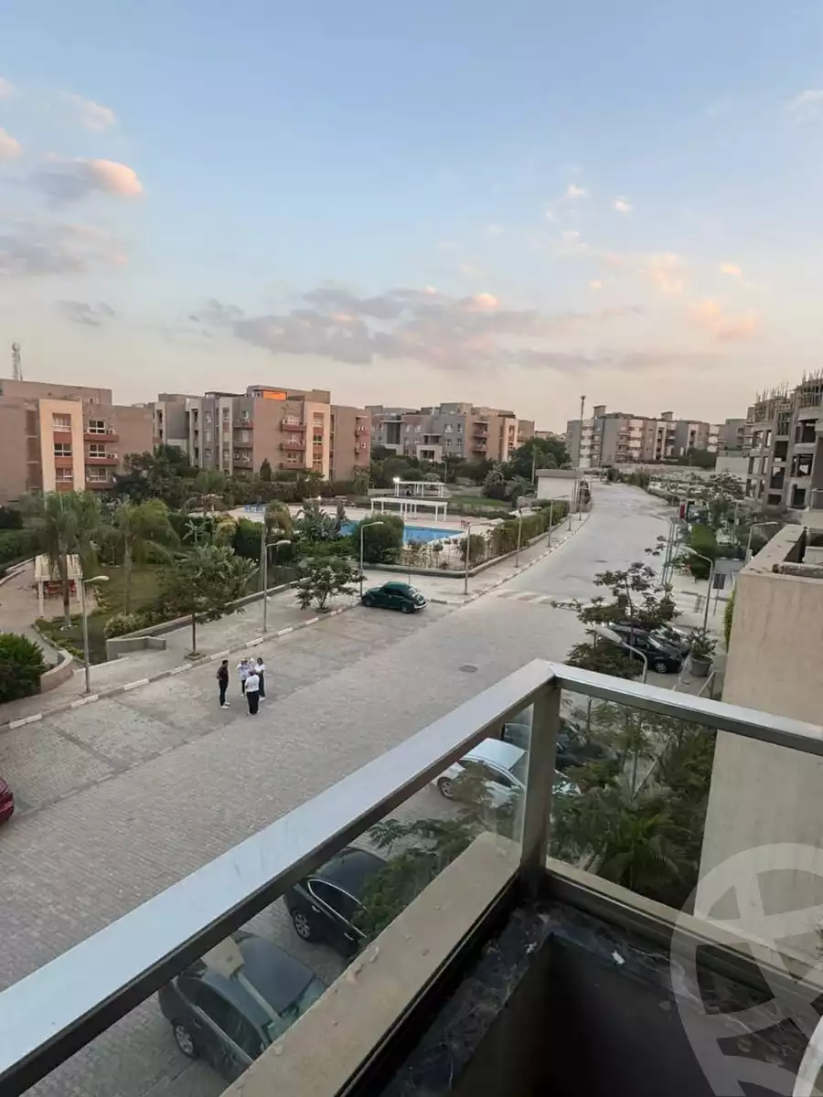 https://aqarmap.com.eg/en/listing/6683019-for-sale-cairo-el-sheikh-zayed-city-compounds-zayed-regency