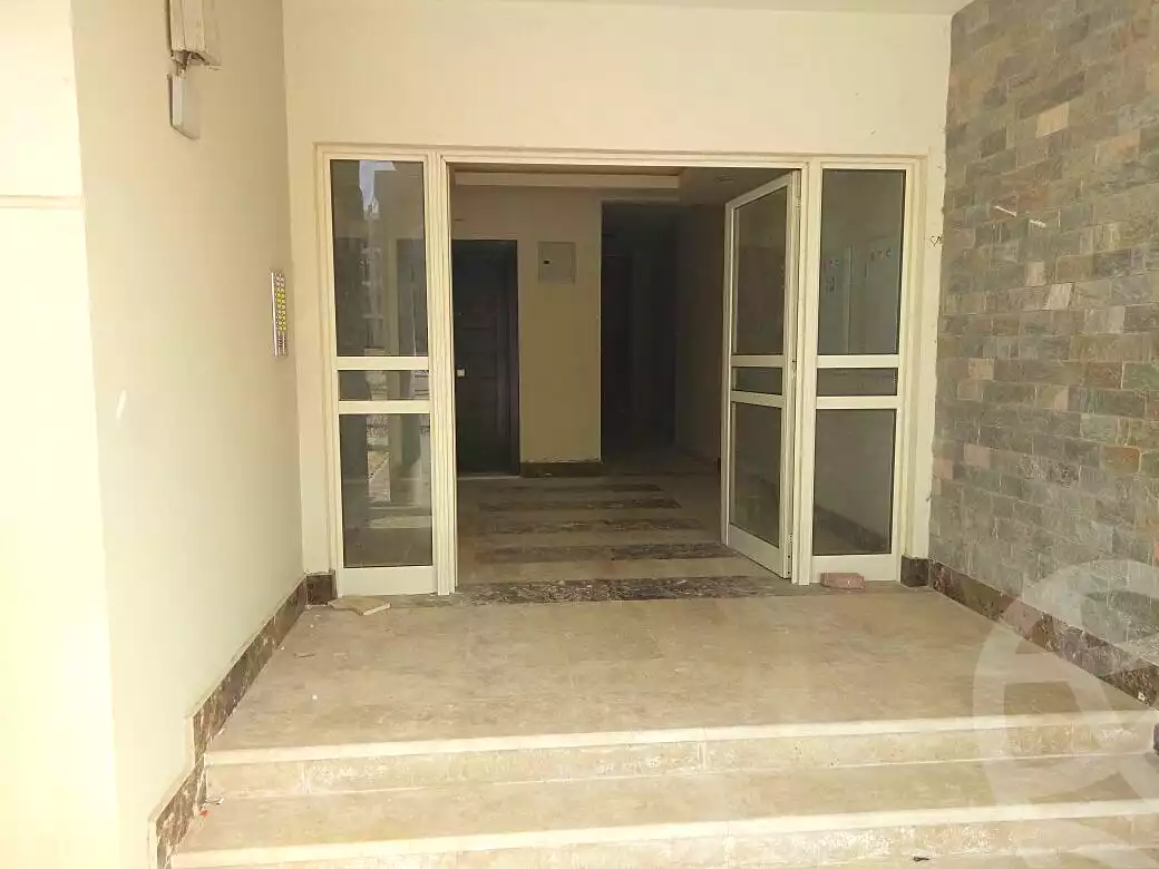 https://aqarmap.com.eg/en/listing/6683051-for-sale-cairo-el-sheikh-zayed-city-compounds-dh-drys
