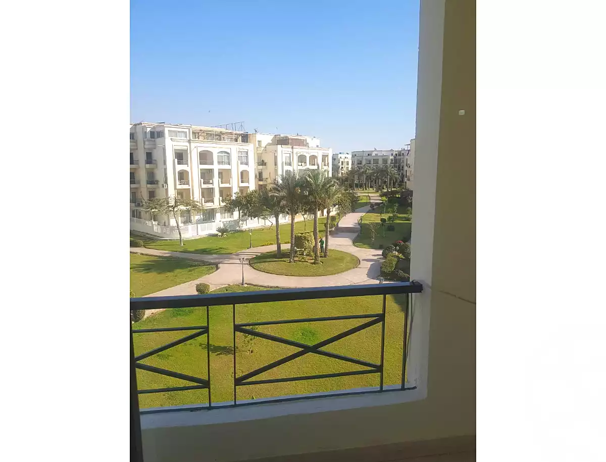 https://aqarmap.com.eg/ar/listing/6684677-for-sale-cairo-el-sheikh-zayed-city-compounds-hadayek-el-mohandiseen