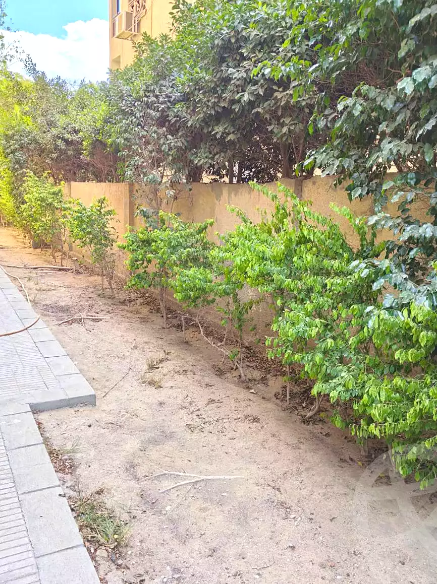 https://aqarmap.com.eg/en/listing/6684859-for-sale-cairo-el-sheikh-zayed-city-compounds-beverly-hills