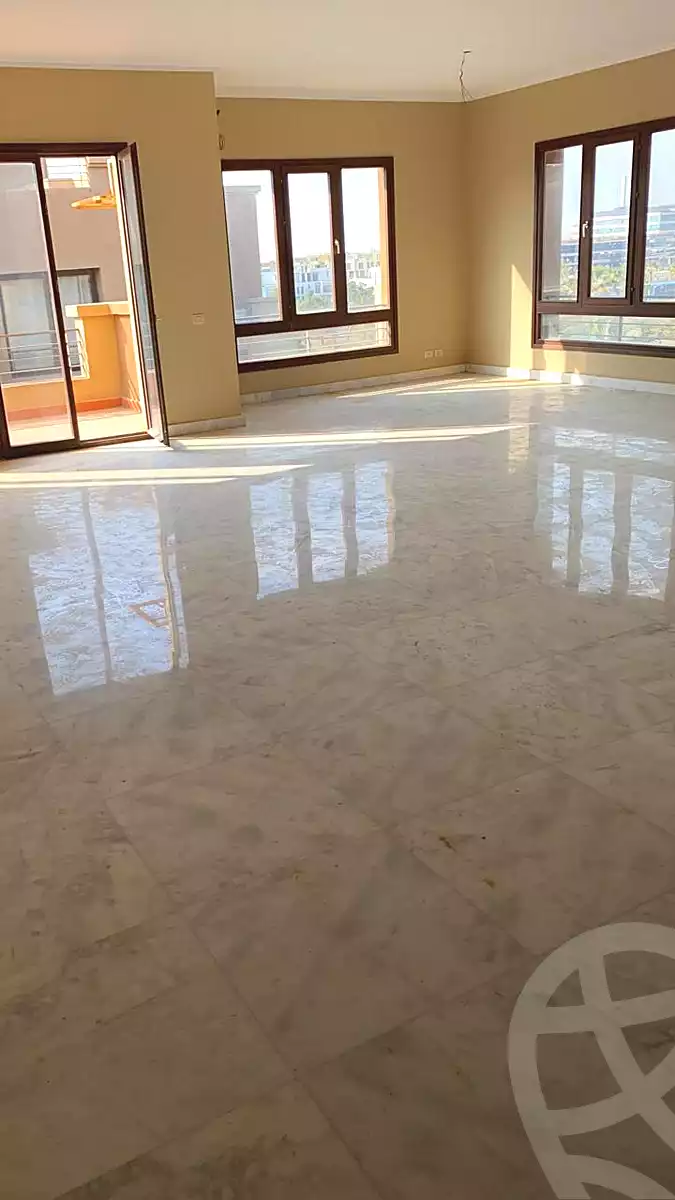 https://aqarmap.com.eg/en/listing/6685165-for-sale-cairo-el-sheikh-zayed-city-compounds-beverly-hills