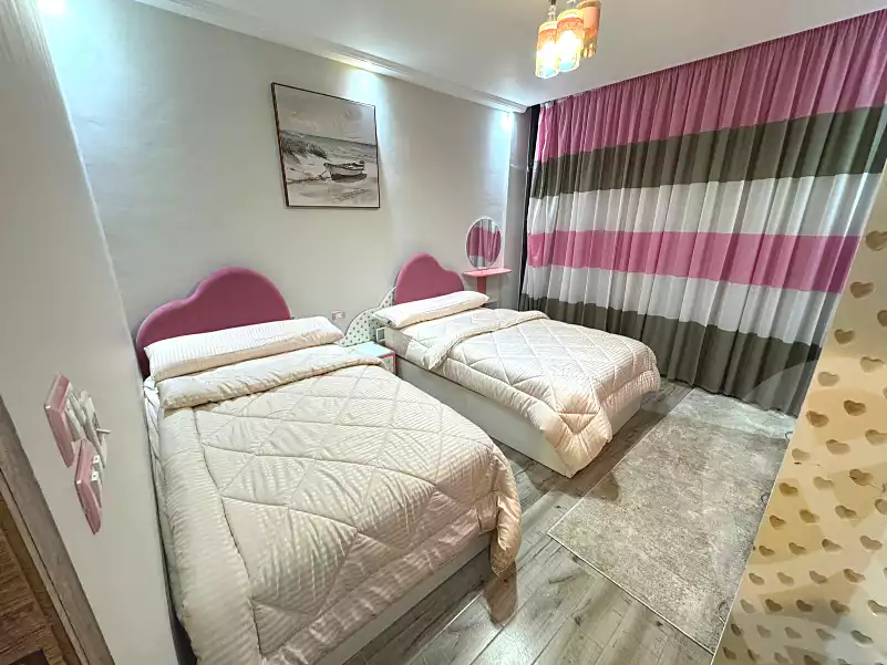 https://aqarmap.com.eg/ar/listing/6685302-for-rent-cairo-new-cairo-compounds-lake-view