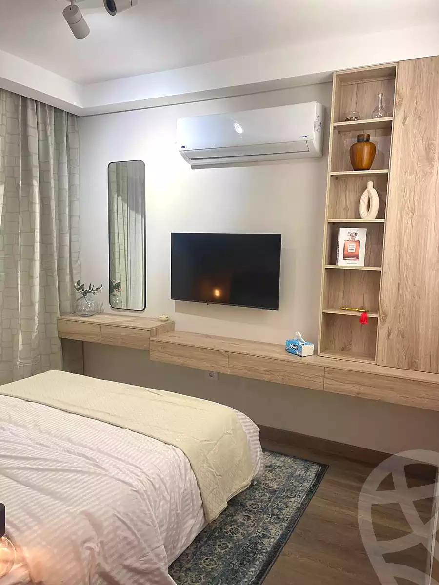 https://aqarmap.com.eg/ar/listing/6685447-for-sale-cairo-el-sheikh-zayed-city-compounds-zyd-wr-llttwyr-park-towers-zed-el-sheikh-zayed-compound