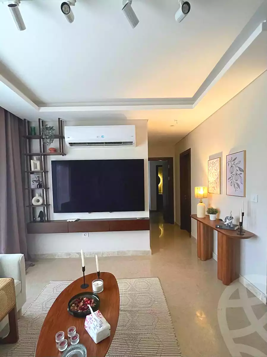 https://aqarmap.com.eg/ar/listing/6685447-for-sale-cairo-el-sheikh-zayed-city-compounds-zyd-wr-llttwyr-park-towers-zed-el-sheikh-zayed-compound
