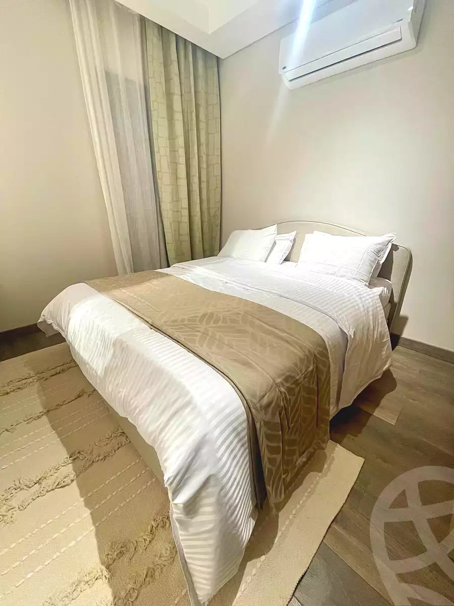 https://aqarmap.com.eg/ar/listing/6685447-for-sale-cairo-el-sheikh-zayed-city-compounds-zyd-wr-llttwyr-park-towers-zed-el-sheikh-zayed-compound