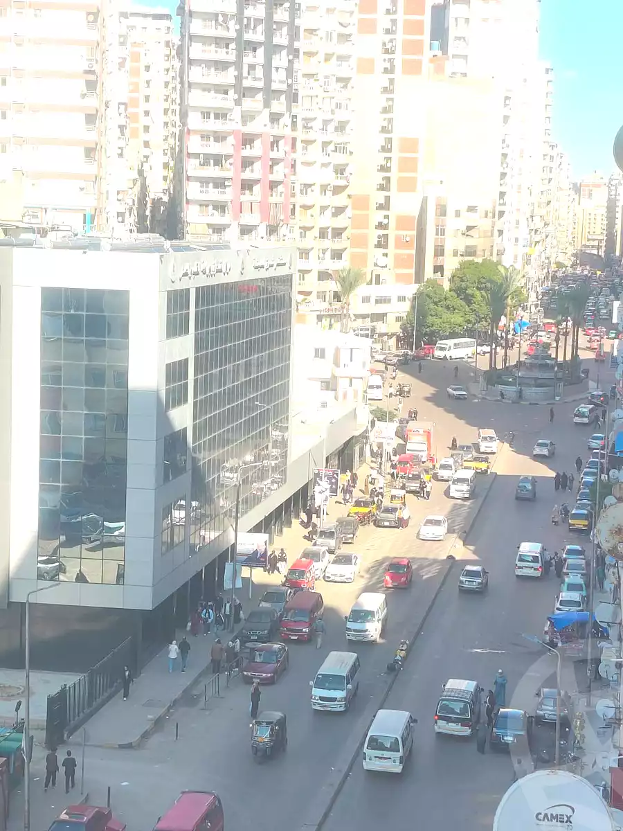 https://aqarmap.com.eg/ar/listing/6685949-for-sale-alexandria-sydy-bshr-sydy-bshr-bhry-gamal-abd-el-nasir-st