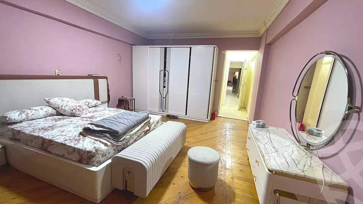 https://aqarmap.com.eg/ar/listing/6686112-for-sale-alexandria-lauran-shr-bw-qyr-tryq-lhry