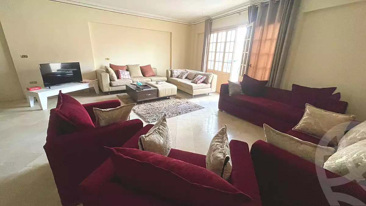 https://aqarmap.com.eg/ar/listing/6686112-for-sale-alexandria-lauran-shr-bw-qyr-tryq-lhry