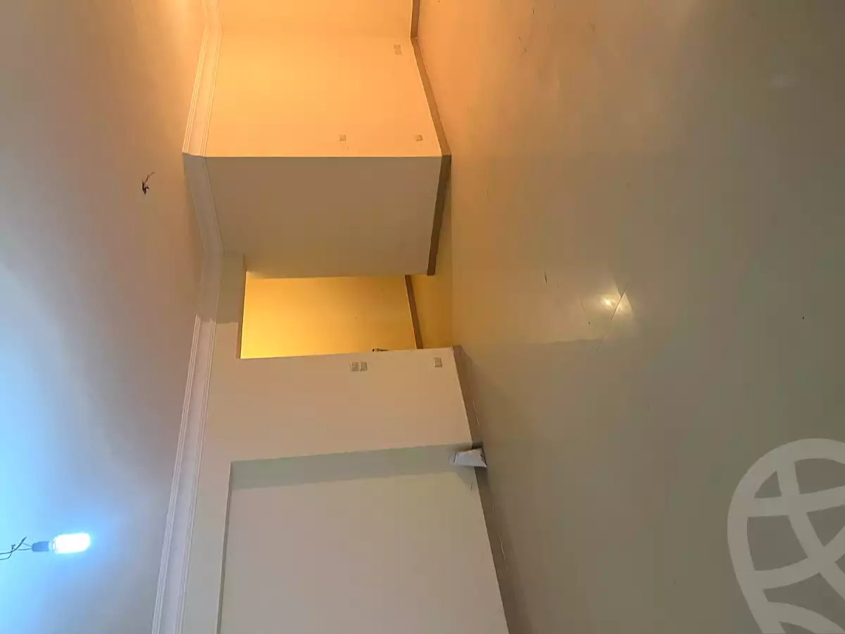 https://aqarmap.com.eg/ar/listing/6686234-for-rent-cairo-new-cairo-compounds-kmbwnd-dh-brwks-bry-llttwyr-l-qry