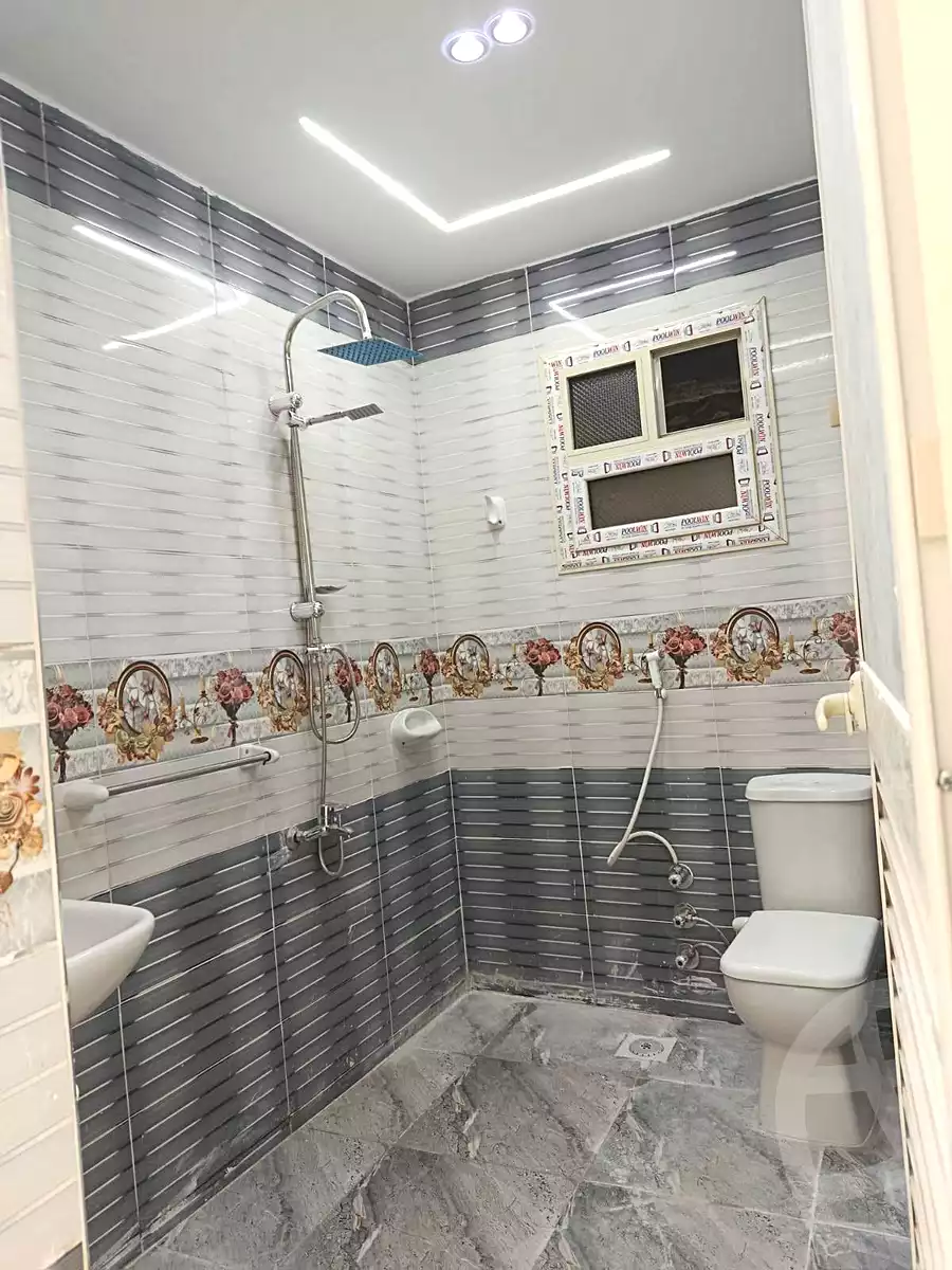 https://aqarmap.com.eg/en/listing/6686352-for-sale-alexandria-l-jmy-lbytsh-bianchiii-street-11