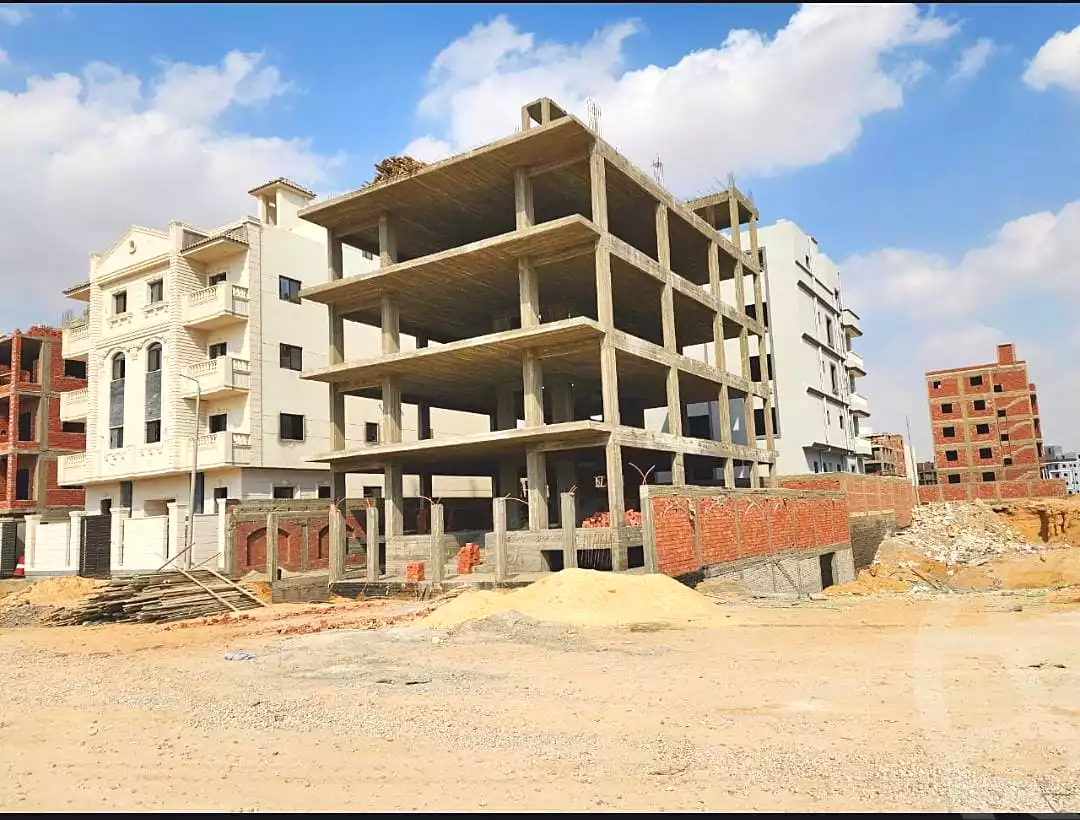 https://aqarmap.com.eg/ar/listing/6686421-for-sale-cairo-new-cairo-bait-el-watan-south-suez-road-el-hay-el-takmely