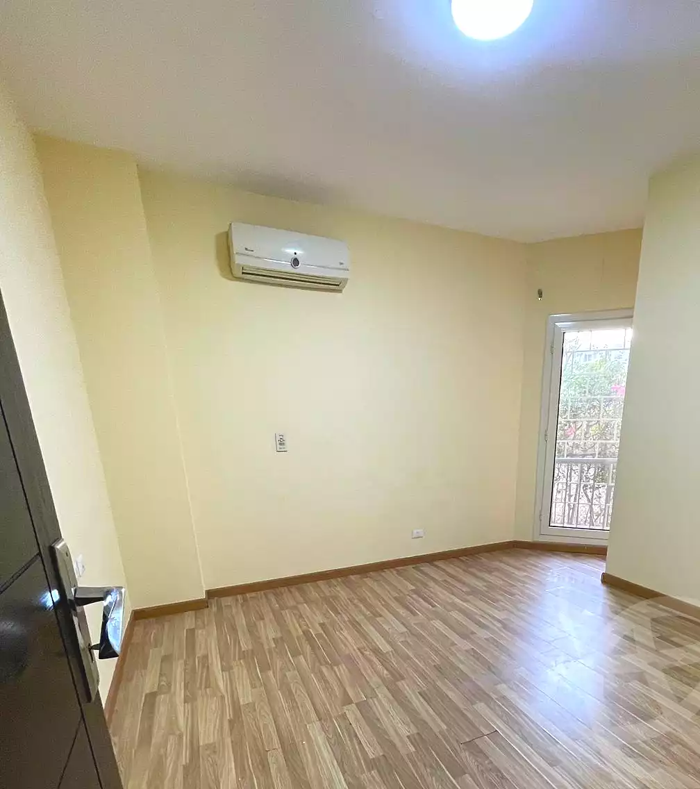 https://aqarmap.com.eg/en/listing/6686884-for-sale-cairo-el-sheikh-zayed-city-compounds-dh-drys