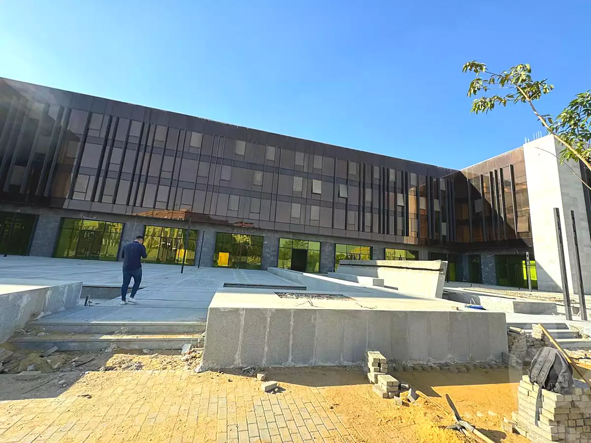 https://aqarmap.com.eg/ar/listing/6688167-for-rent-cairo-new-cairo-compounds-mivida-mivida-business-park-emaar