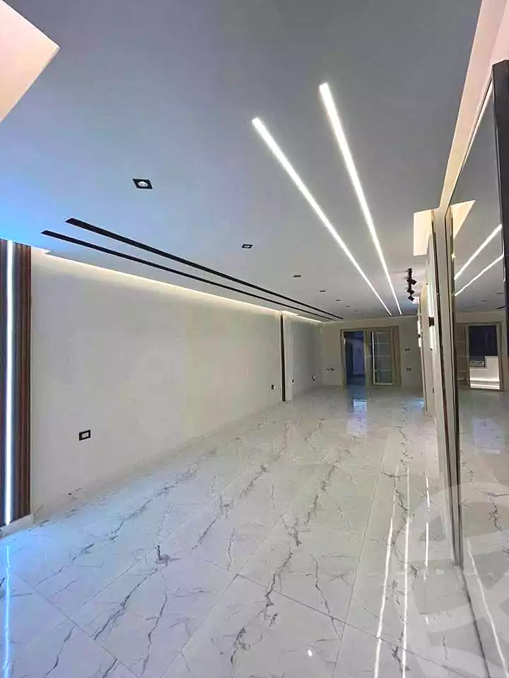 https://aqarmap.com.eg/ar/listing/6689380-for-sale-alexandria-l-jmy-lbytsh-bianchiii-el-arbaeen-st